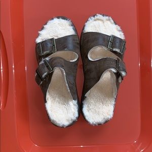 Bearpaw sandals.